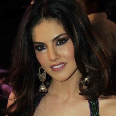 sunny leone porning|Sunny Leone Porn Videos .